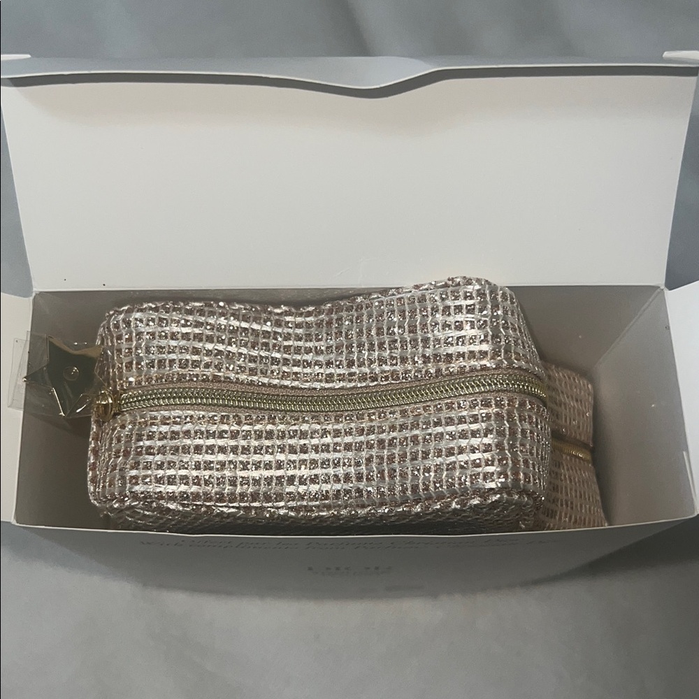 NWB, Dior Star-Shaped Beige and Gold Cosmetic Case - Picture 5 of 6